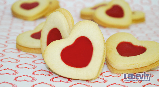 Galletas rellenas en forma de corazón