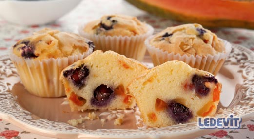 Muffins de papaya y arándanos